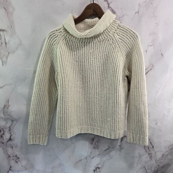 Banana Republic Sweater Womens Medium Cream White Wool Merino Boxy Turtleneck - Picture 1 of 10